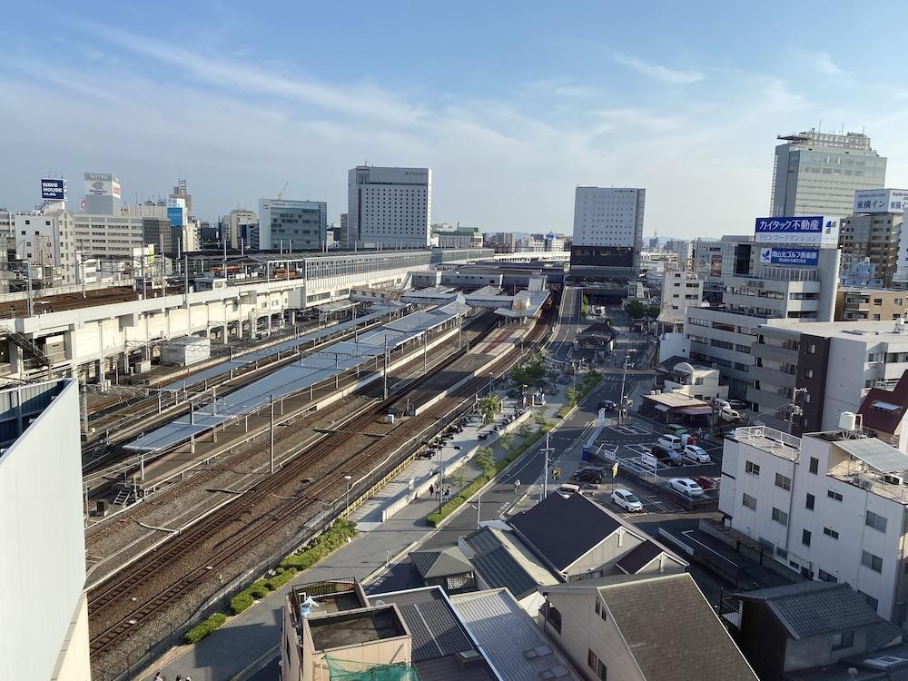 Toyoko Inn Okayama Eki Nishi Guchi Migi Екстериор снимка