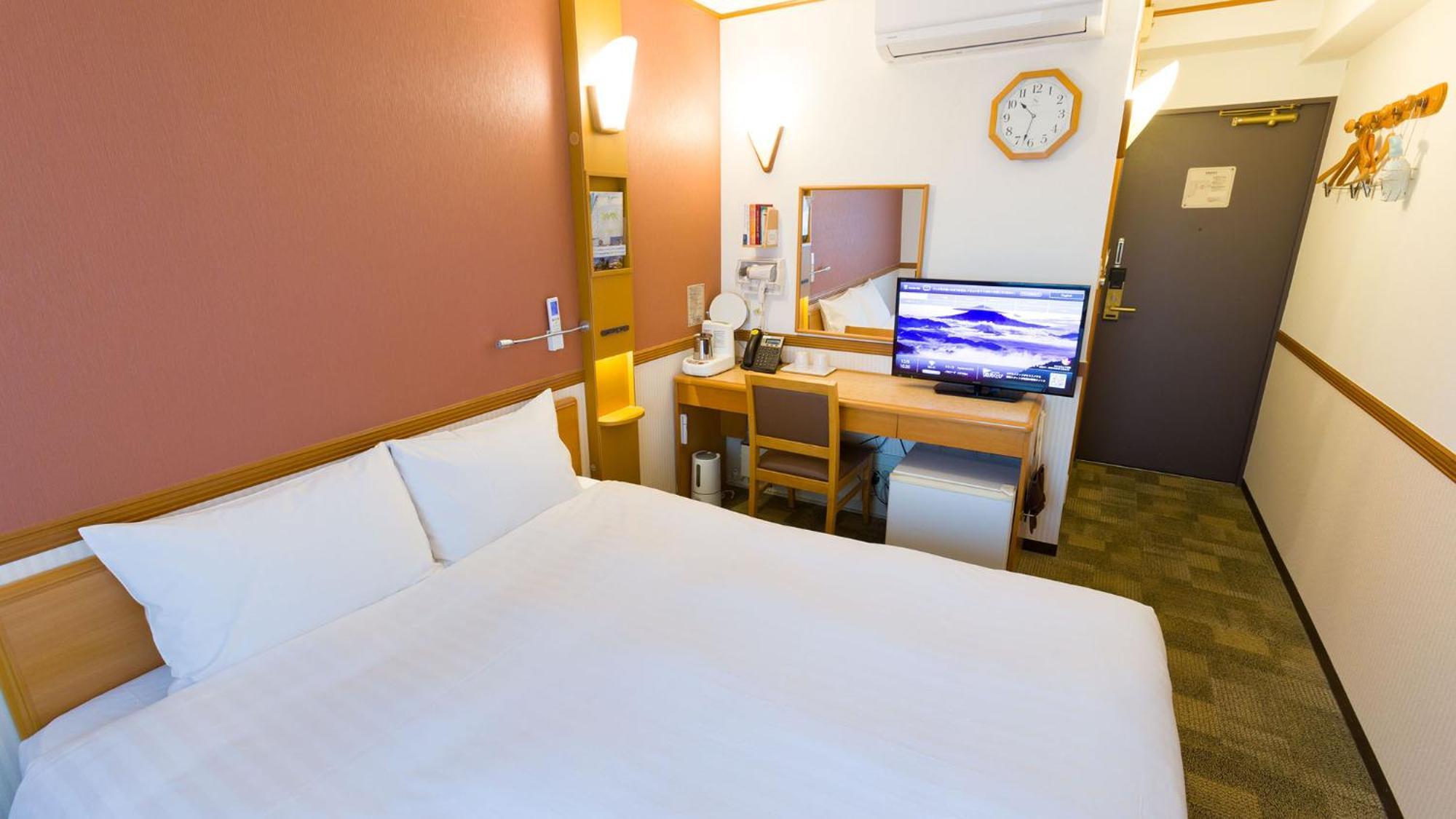 Toyoko Inn Okayama Eki Nishi Guchi Migi Стая снимка