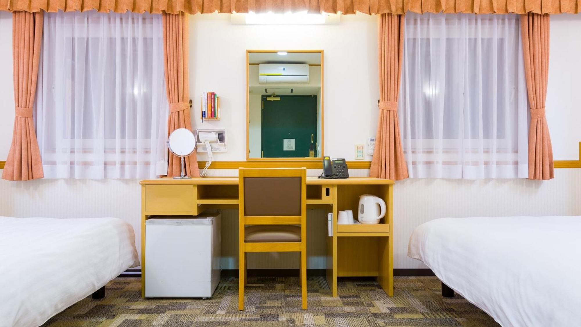 Toyoko Inn Okayama Eki Nishi Guchi Migi Стая снимка